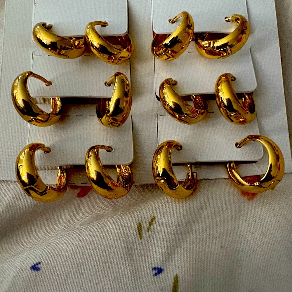 Titanium Gold Small Huggie Hoop Earrings women, girls - Picture 6 of 11